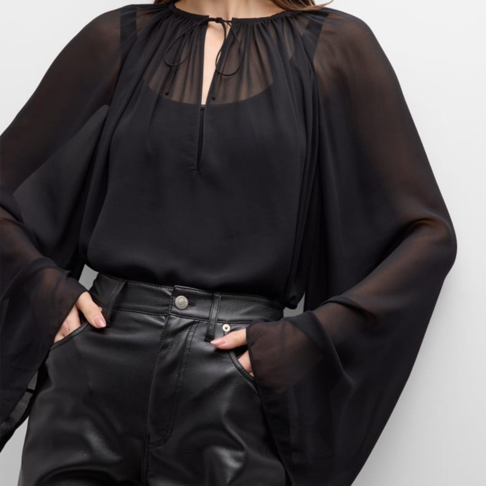 FRAME
Shirred V-Neck Blouse 100% silk NWT